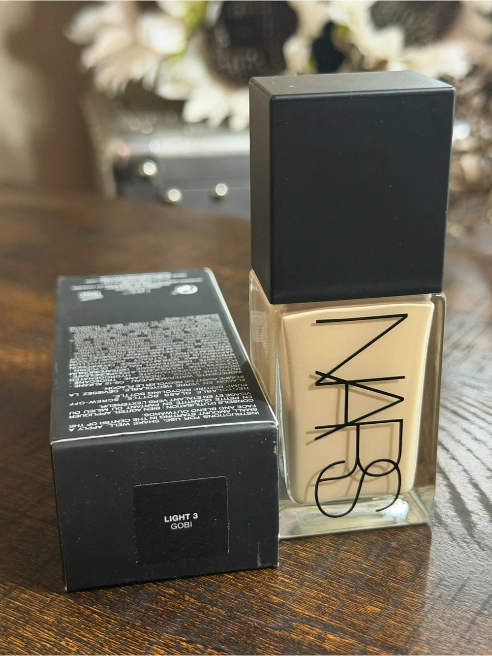 L2 Gobi-NARS Light Reflecting Foundation - (1 fl oz)
